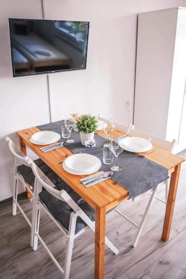 Pokoje I Apartamenty Na Szkolnej 자토르 외부 사진
